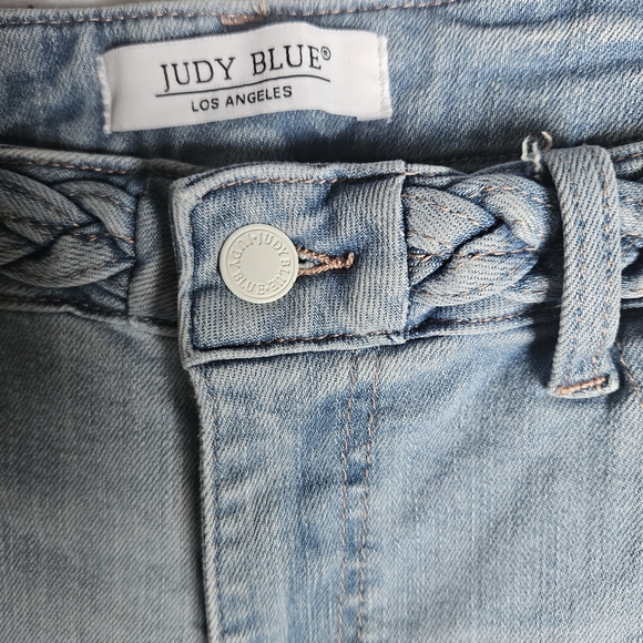 Judy Blue High-Rise Braided Waistband Jean Short Size 1XL - Picture 4 of 9